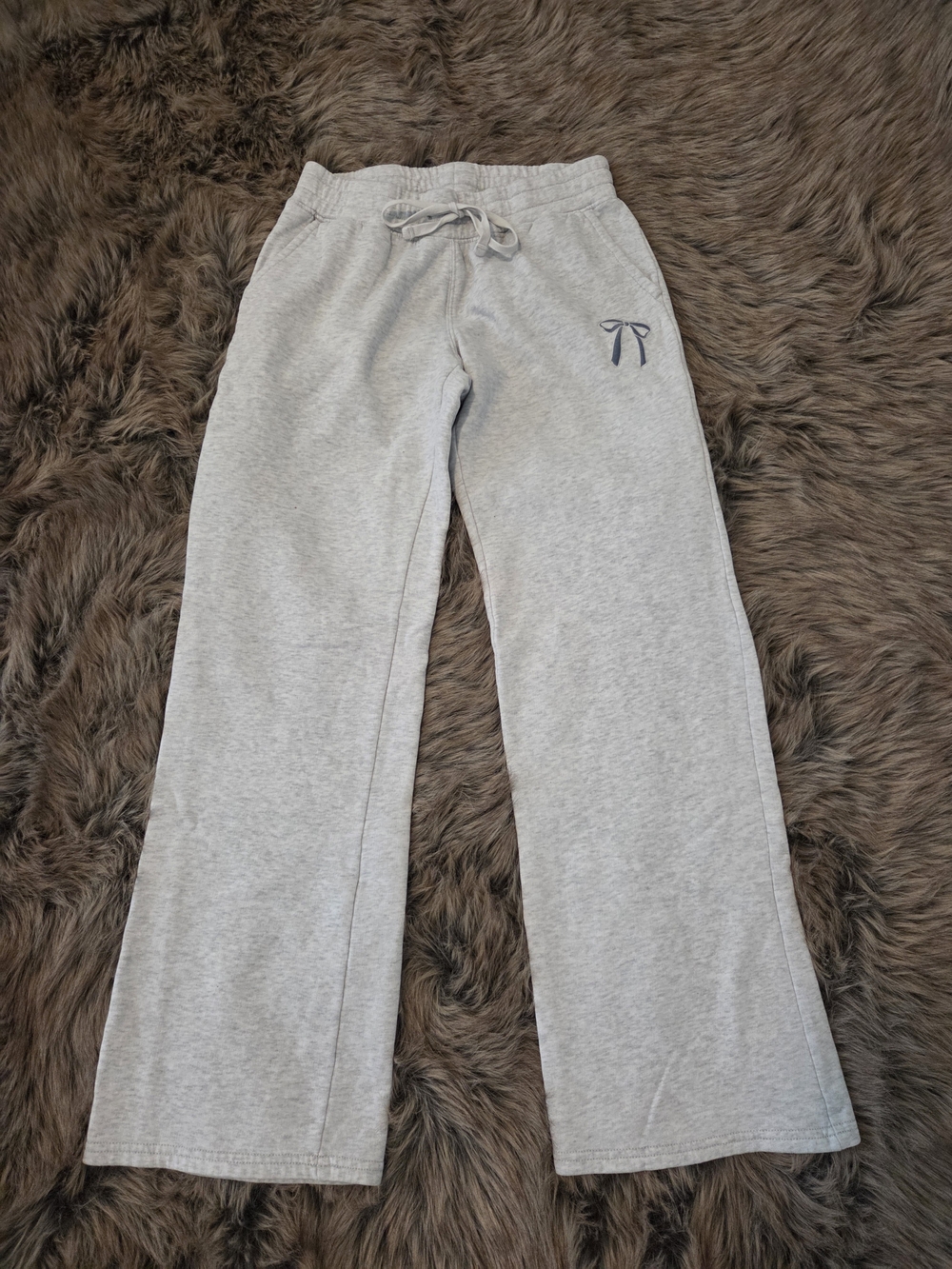 Hollister Light Gray Wide-Leg Sweatpants with Bow Accent